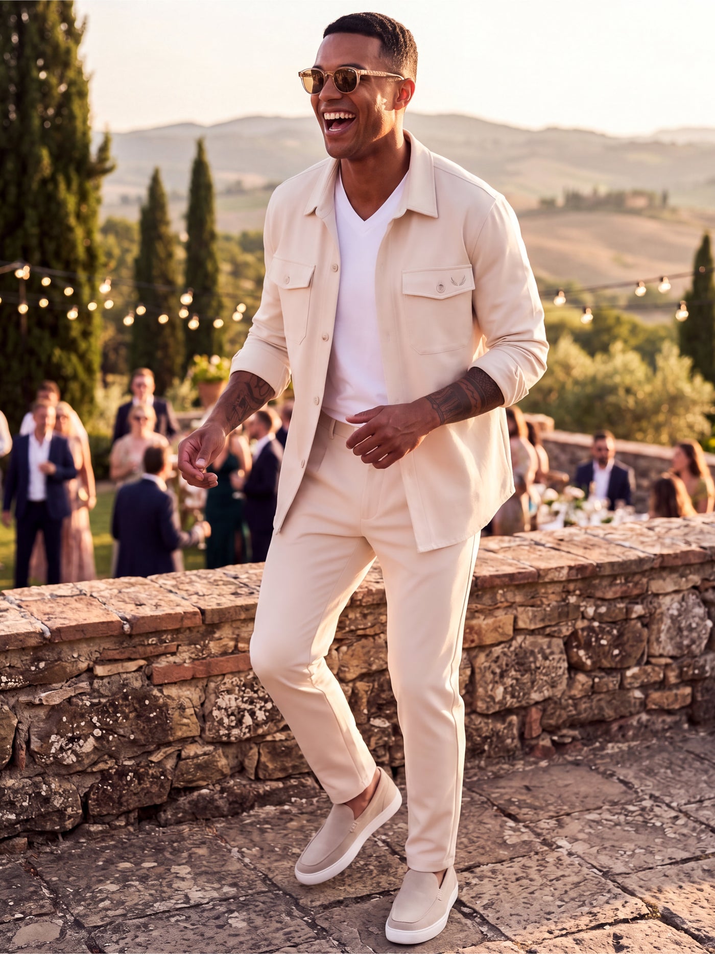 The Guest List Look 15