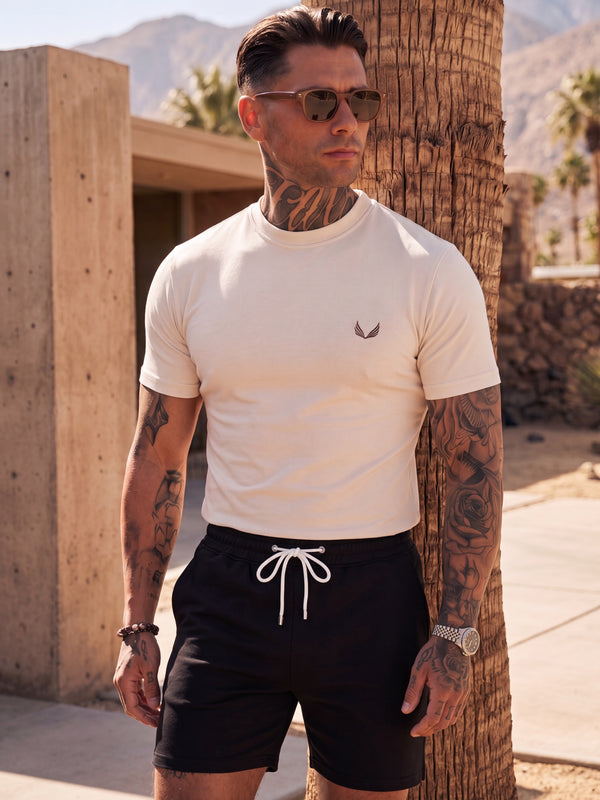 Urban Tech & High-Contrast Jersey Duo
